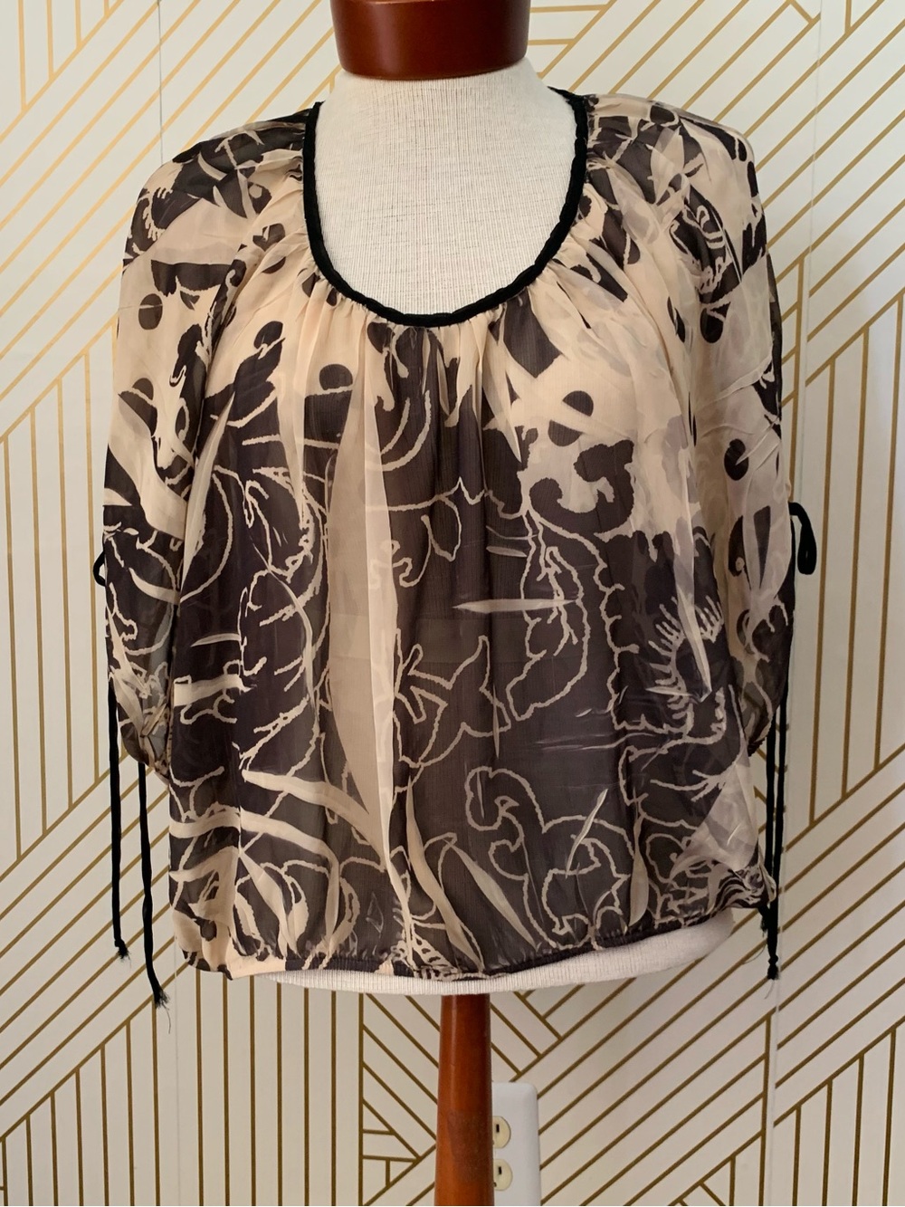 Rue21 chiffon abstract floral polka dot art deco bohemian boho 2000s Y2K blouse